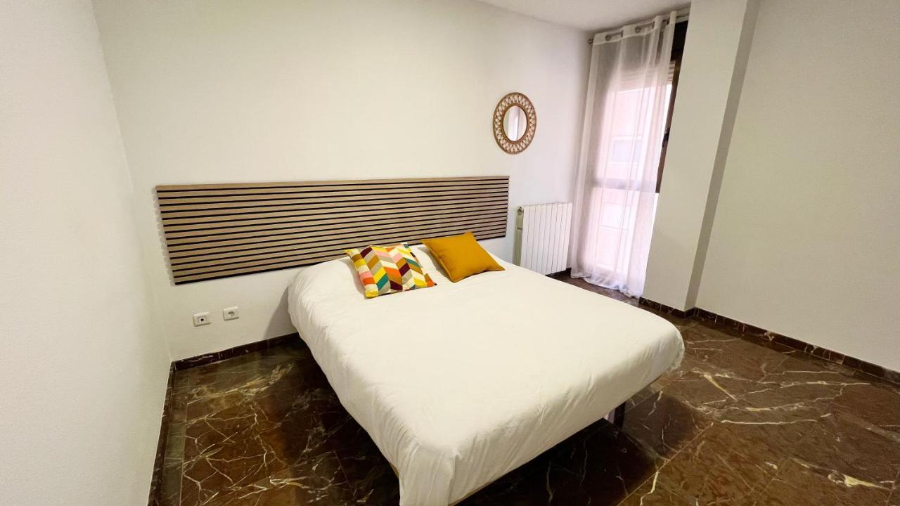 Apartamentos Zaragoza 3000 Екстер'єр фото