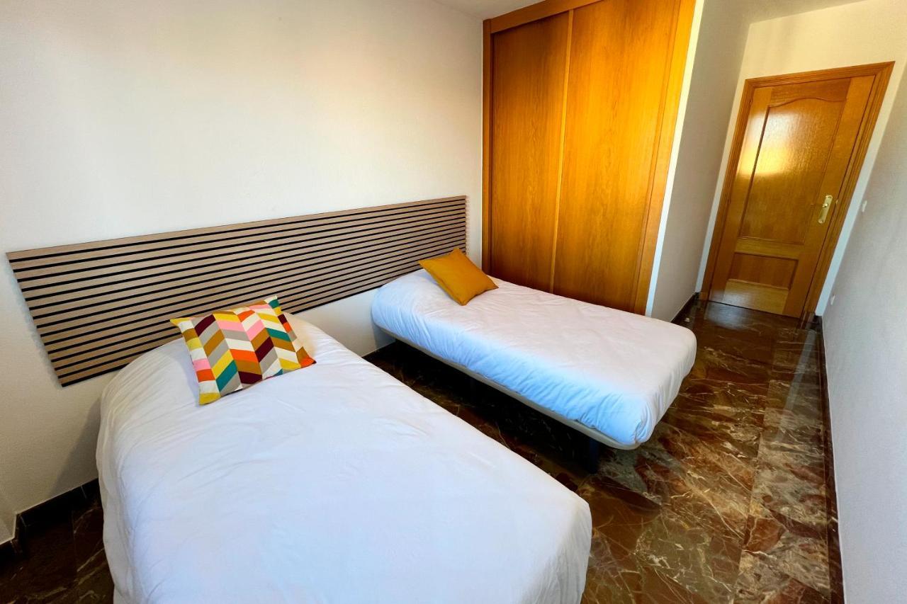 Apartamentos Zaragoza 3000 Екстер'єр фото